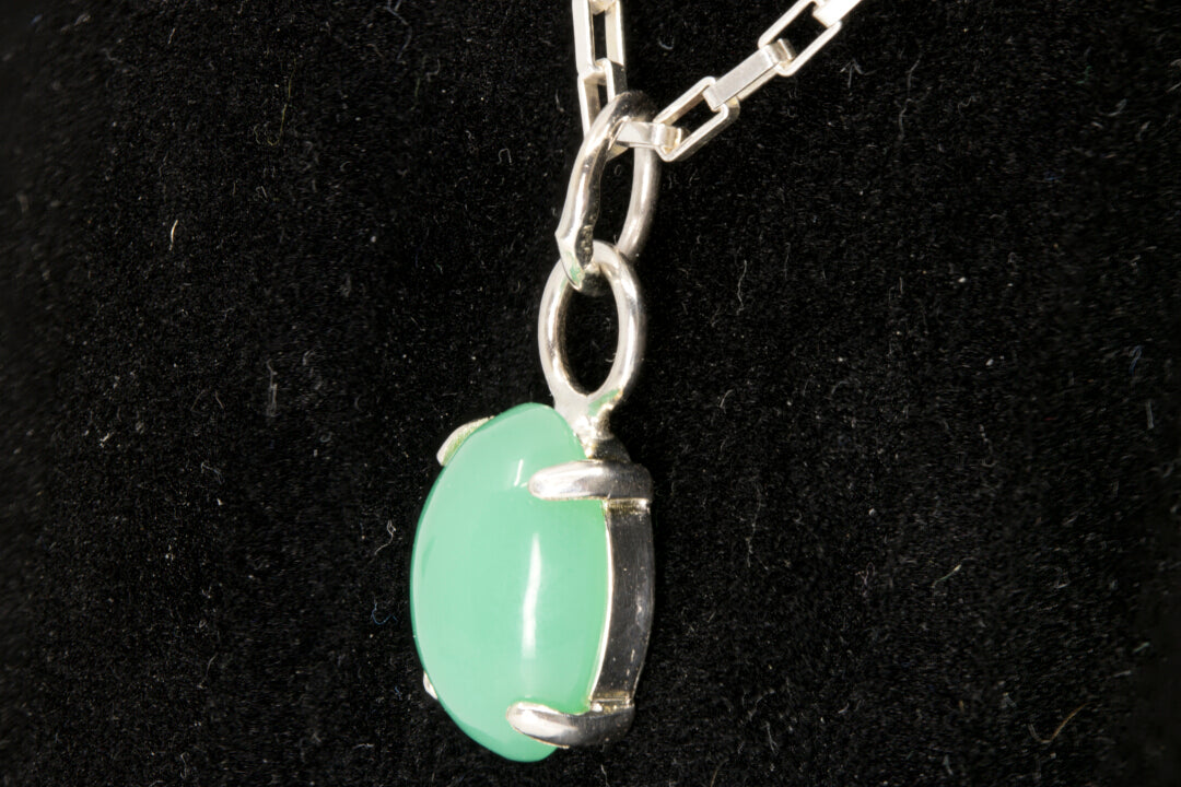 Apple Green Australian Chrysoprase Pendant set in Sterling Silver right side picture