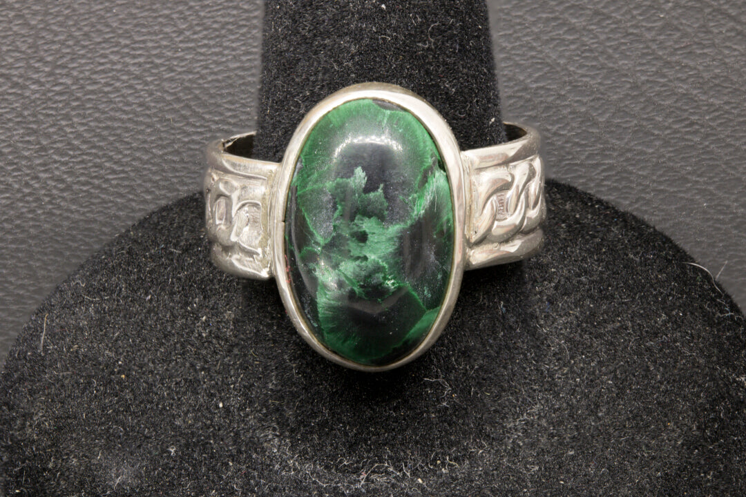 Fibrous Malachite with linked Chain Ring Band
