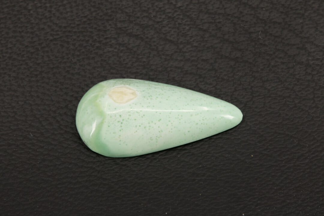 Green Apple Arizona Variscite Cabochon right side picture