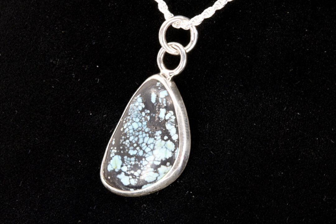 Blue Spiderweb Hubei Turquoise pendant Set In Sterling Silver