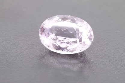 Pink Kunzite Oval Cut Facet Loose Stone 20 ct. front picture